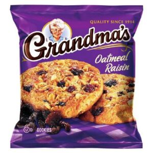 a package of grandmas oatmeal raisin cookies